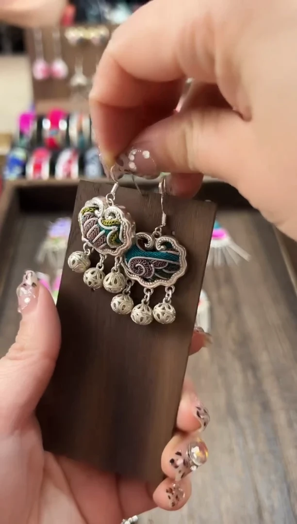 【闪购商品】织绣民族风老绣饰品148