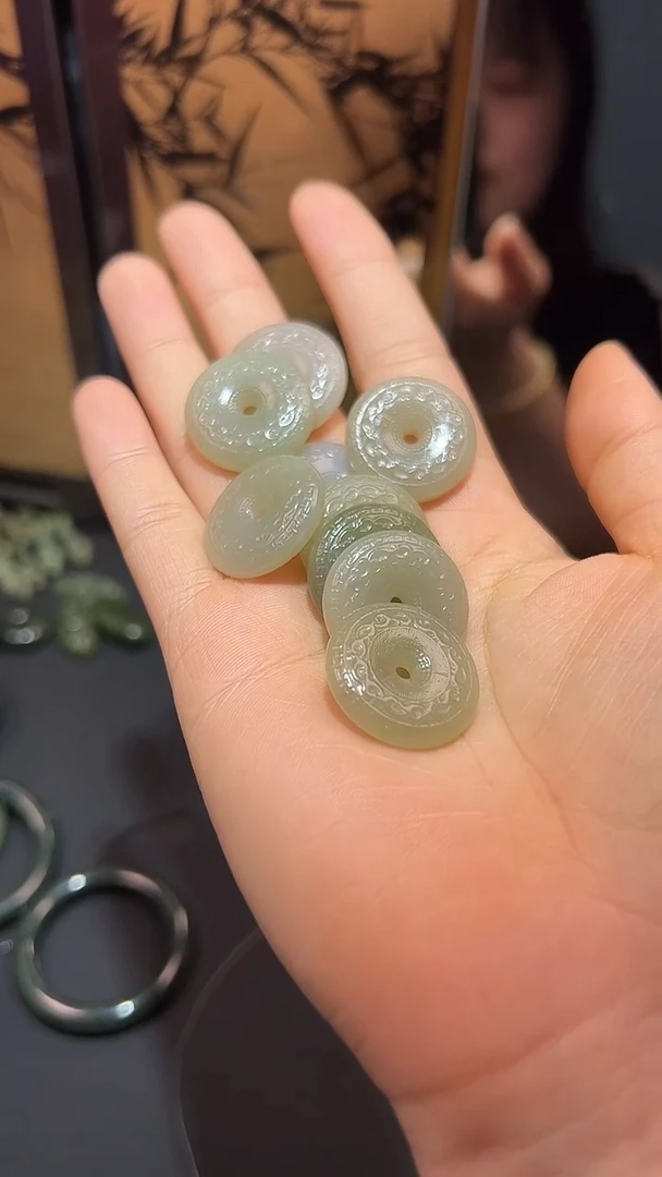 【闪购商品】和田玉颈饰未镶嵌随机多样性发一