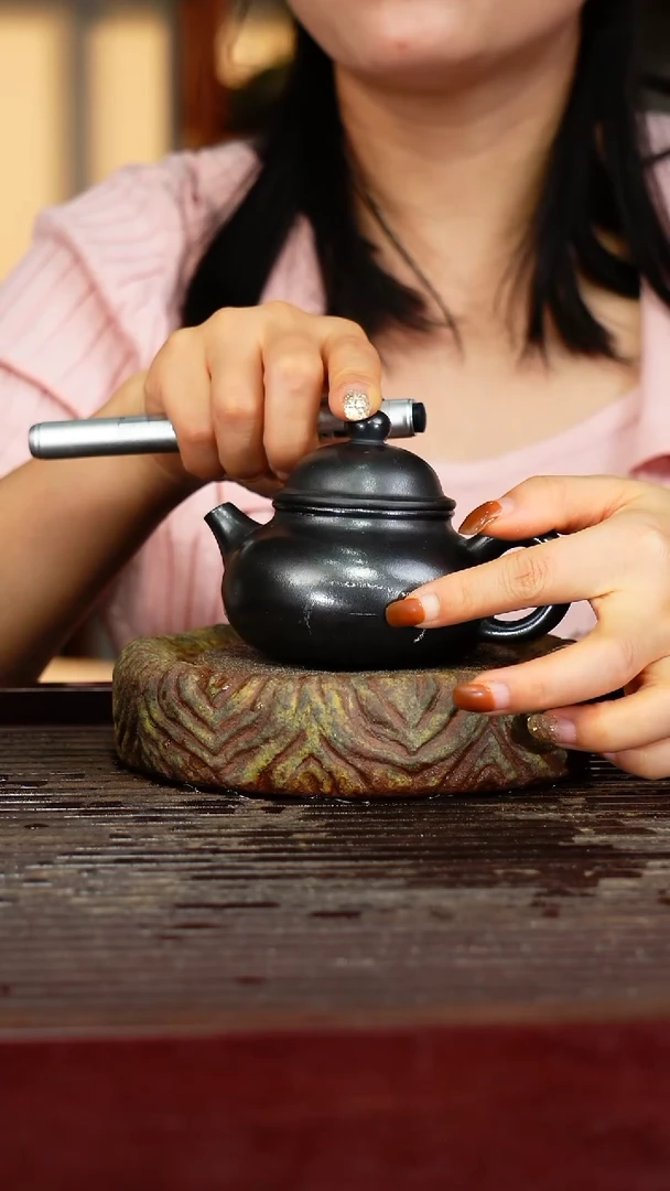 宜兴原矿紫砂壶茶壶宜兴原矿紫砂壶茶壶150C