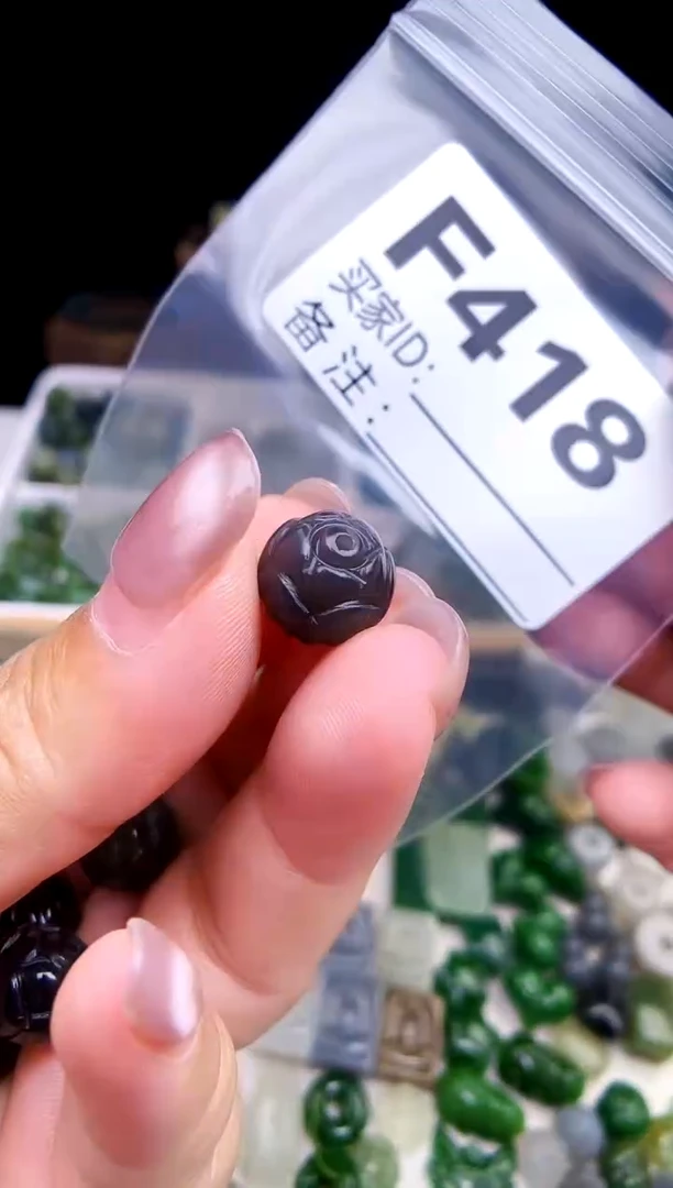 颈饰未镶嵌和田玉 拍一发一
