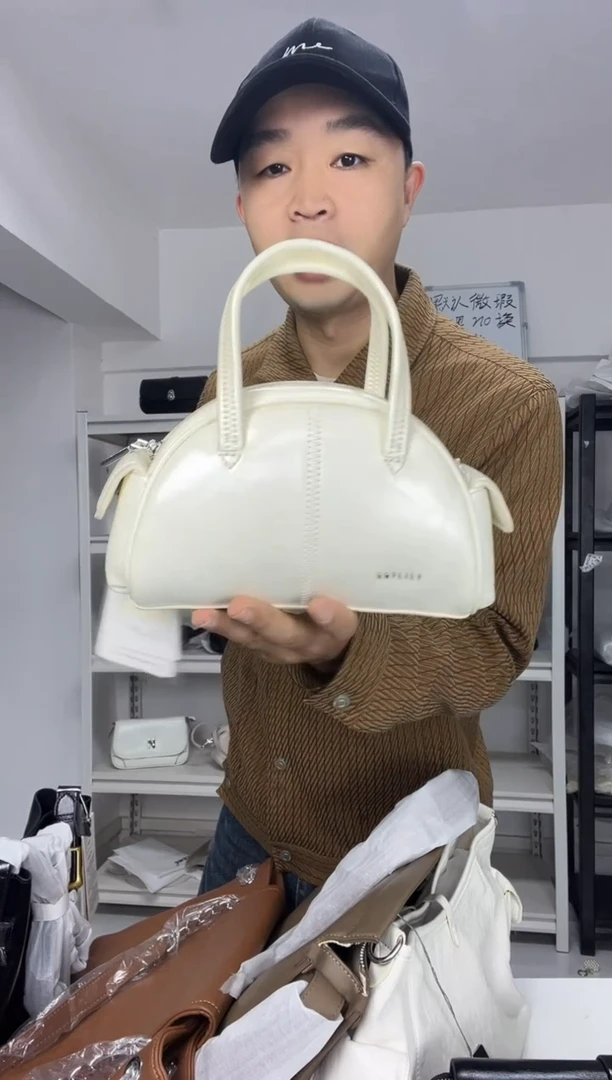 牛皮（革）【尤尤轻奢女包】时尚百搭轻奢款式女包402