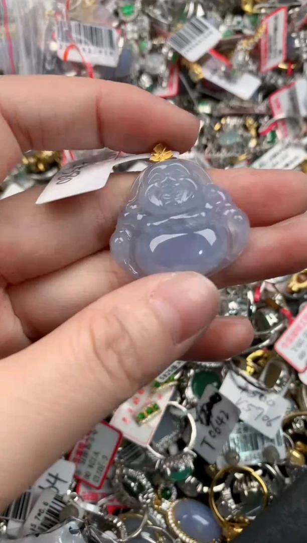 18K金镶嵌戒指翡翠10            5