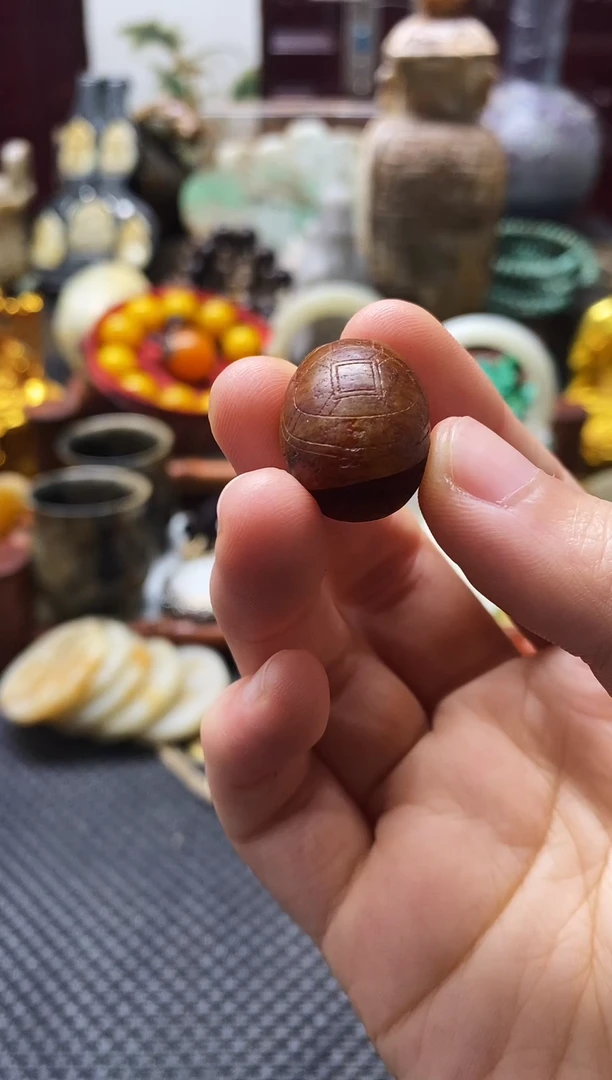 未镶嵌和田玉挂件1个龟刻珠子