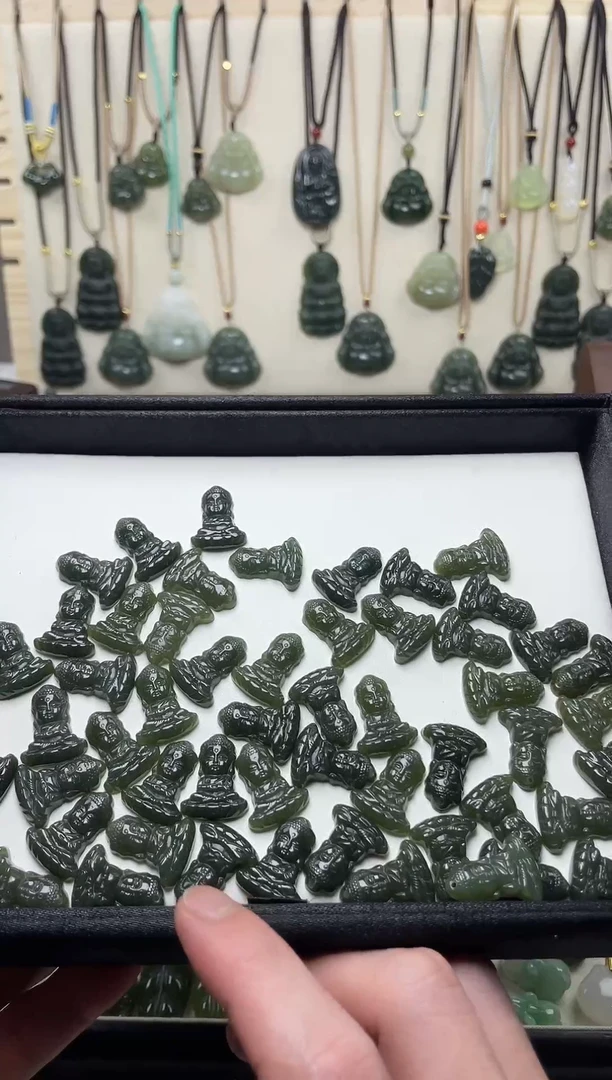 吊坠(不含链)未镶嵌和田玉吊坠(不含链) 未镶嵌 和田玉