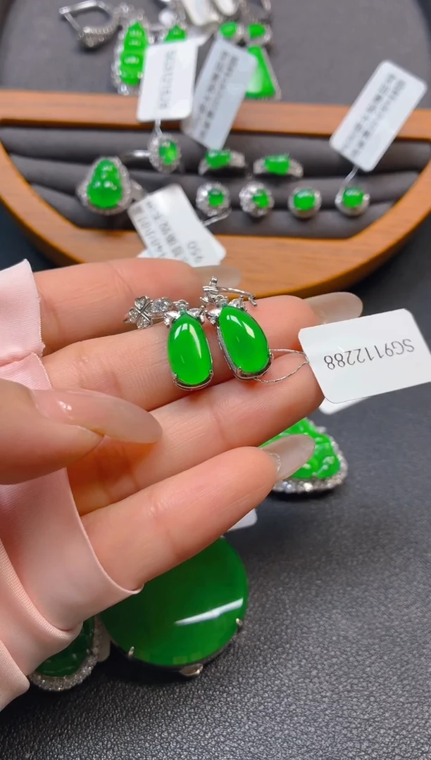 吊坠(不含链)银S925镶嵌翡翠1