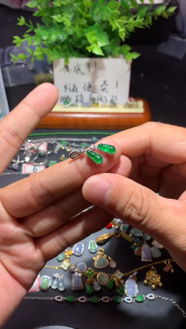吊坠(不含链)未镶嵌翡翠初**?1