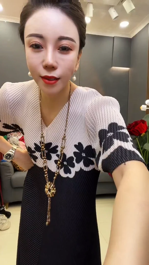 聚酯纤维（涤纶）山茶花