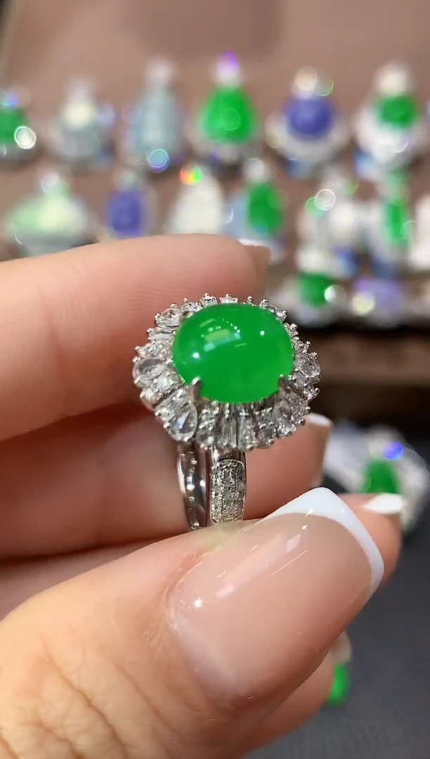 18K金镶嵌戒指翡翠A121