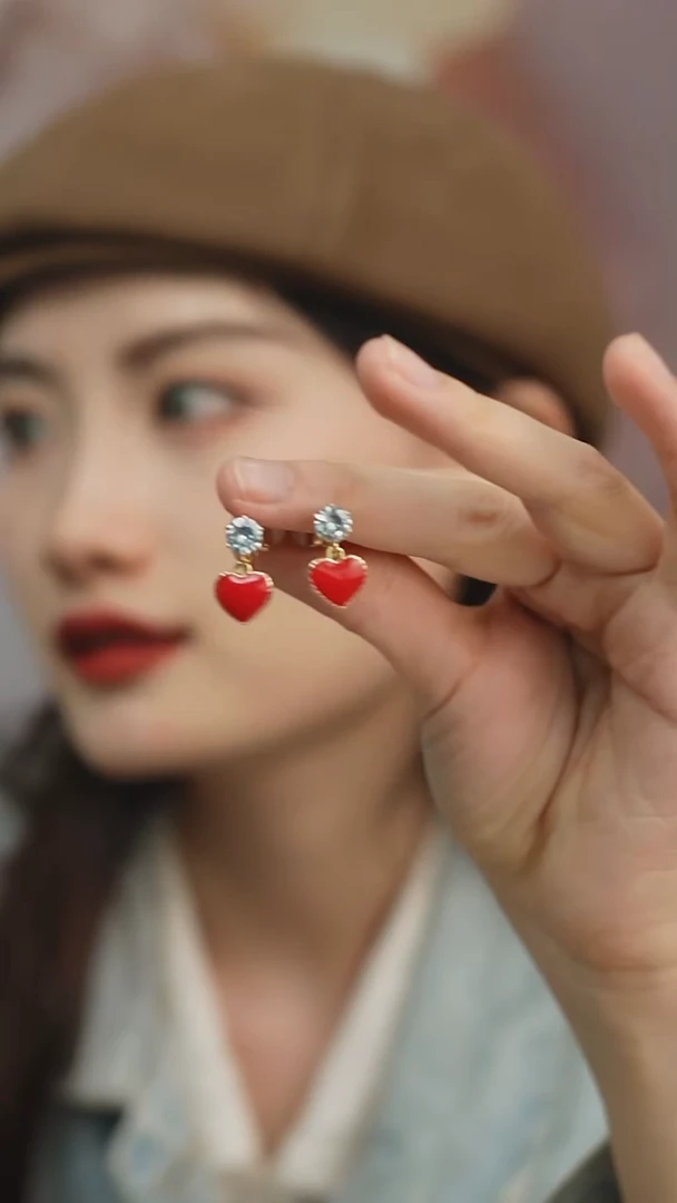 钛钢合成碳硅石铁合金耳饰