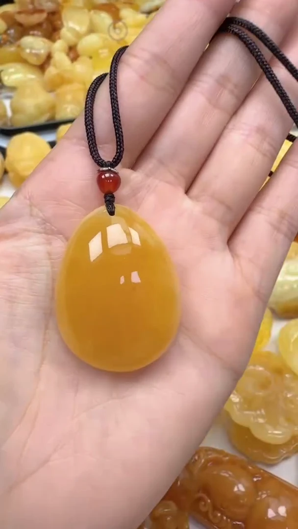 裸石琥珀未镶嵌如图