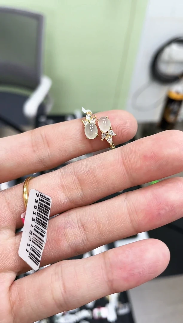 颈饰未镶嵌翡翠我