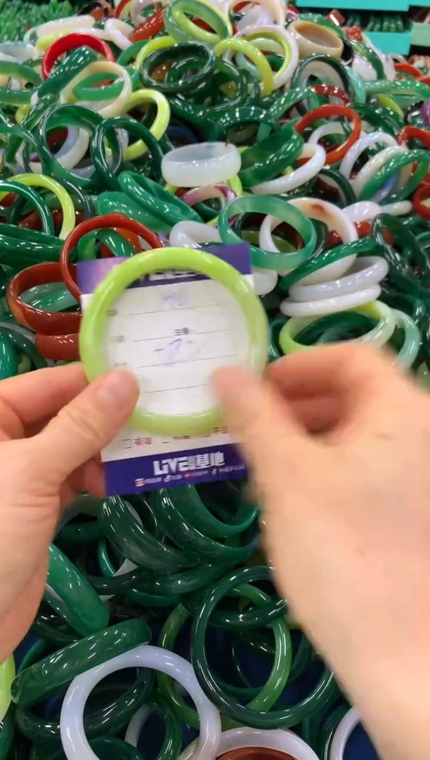 手镯玛瑙/玉髓未镶嵌146