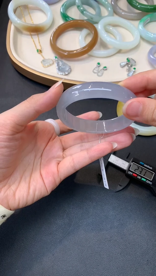 未镶嵌手镯翡翠S183|35000