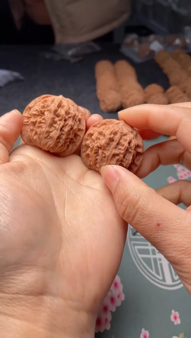 把件文玩核桃w26  盘龙纹39尺