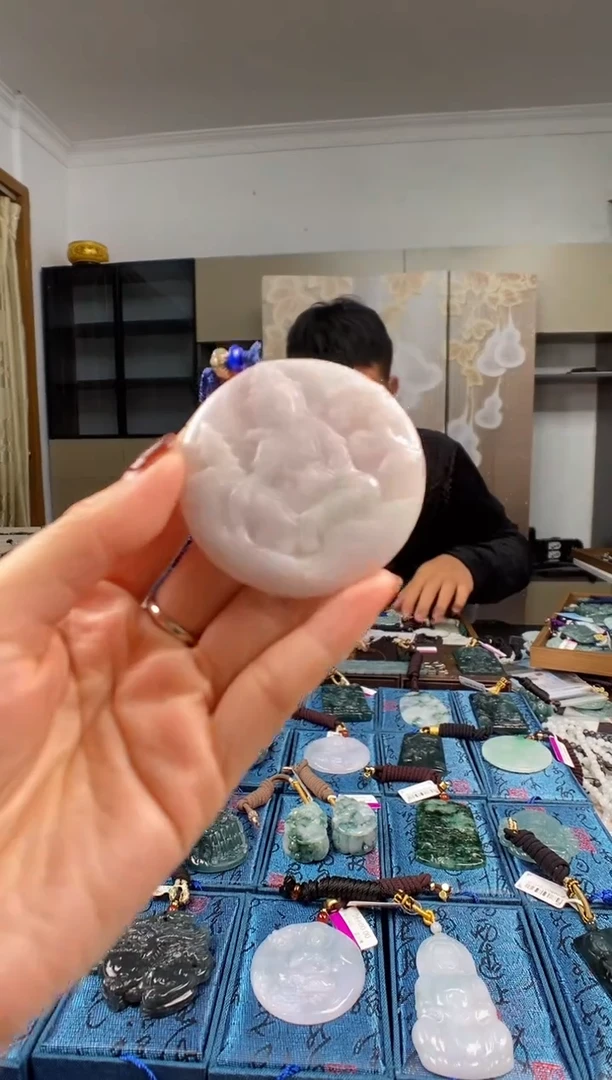 颈饰未镶嵌翡翠多样性发其一