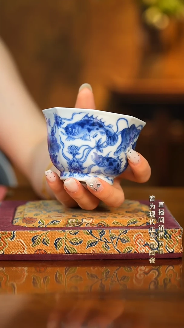 望月怀古高八方鱼藻