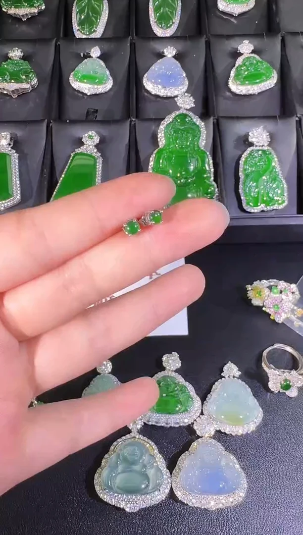 【闪购商品】翡翠耳饰银S925镶嵌耳钉