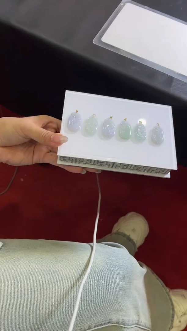 颈饰18K金镶嵌翡翠B198 多样性发一件/配绳子