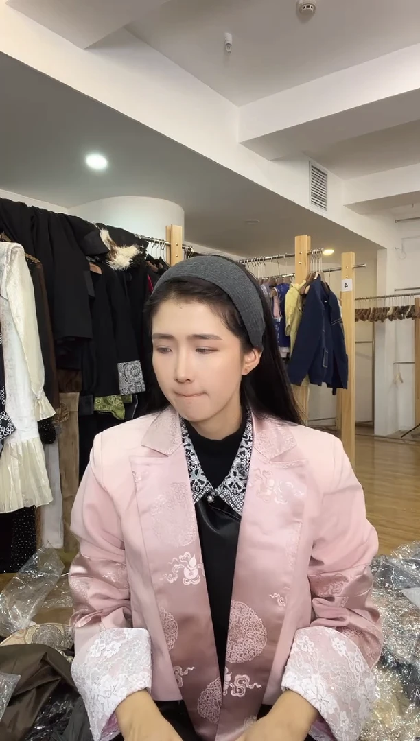 外套       2XL码    125-135斤