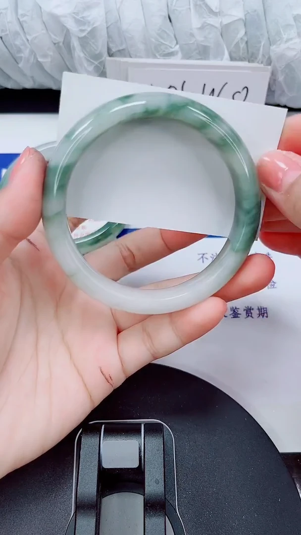 未镶嵌手镯石英质玉129-62/63