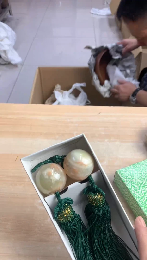 玻璃默认微瑕，no退no换，介意勿拍