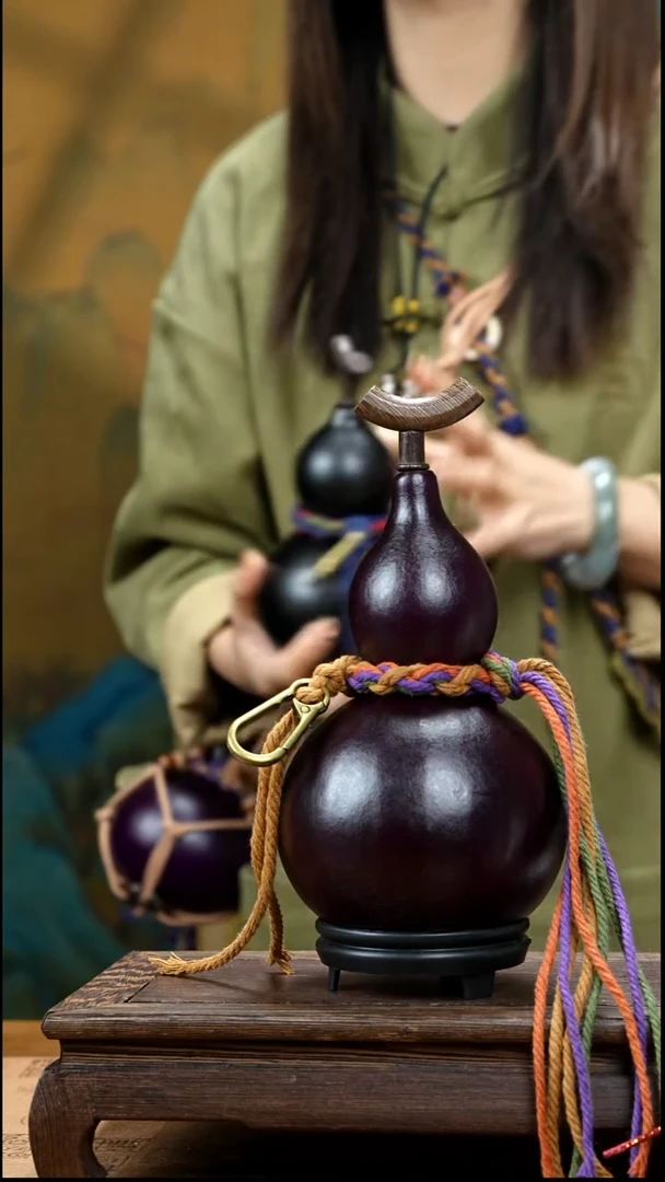 YV006简约大漆款天然酒葫芦（一物一拍）