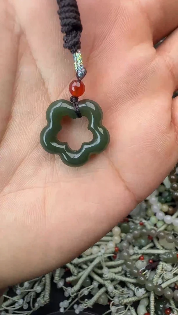 颈饰未镶嵌和田玉拍一发一