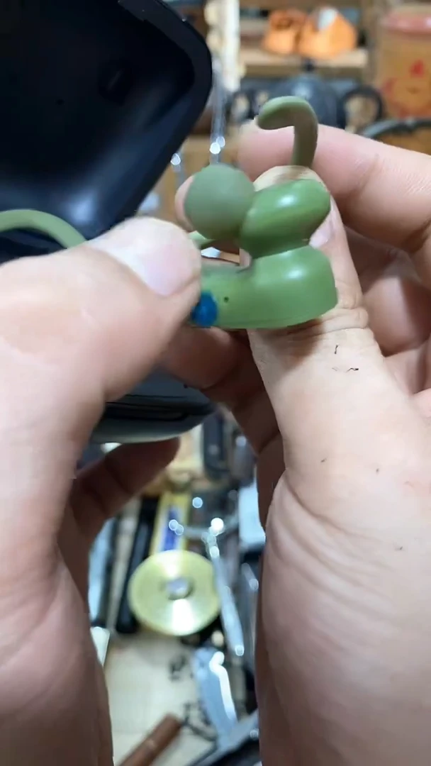 瓷片闪购商品  如图所示