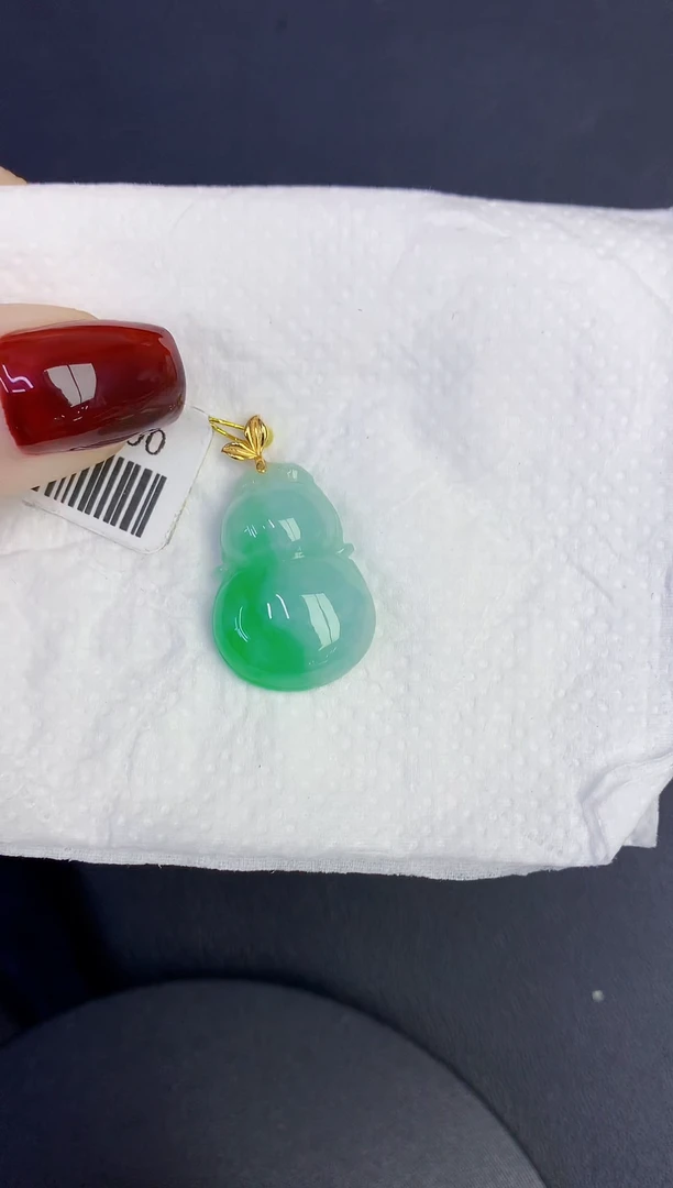 颈饰18K金镶嵌翡翠缅甸天然翡翠A货