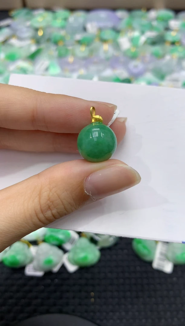 颈饰18K金镶嵌翡翠天然缅甸翡翠a货