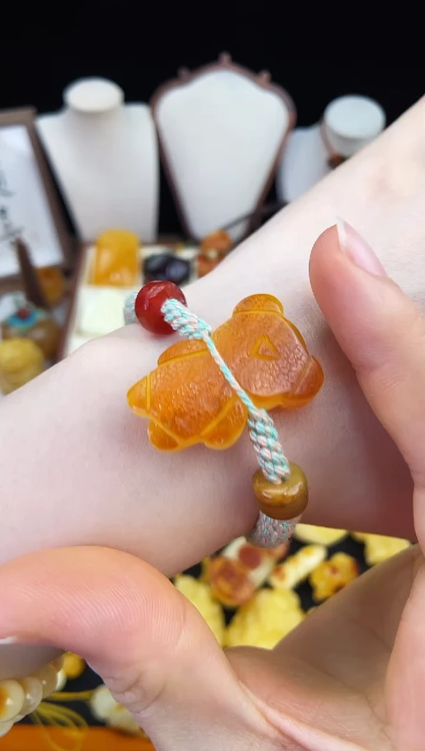 琥珀未镶嵌珠宝奇石柒月