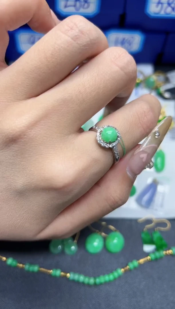 【闪购商品】翡翠戒指未镶嵌Y缅料A货/多样性发货/一件