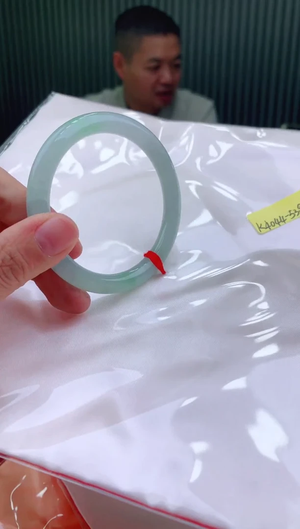 未镶嵌手镯翡翠111