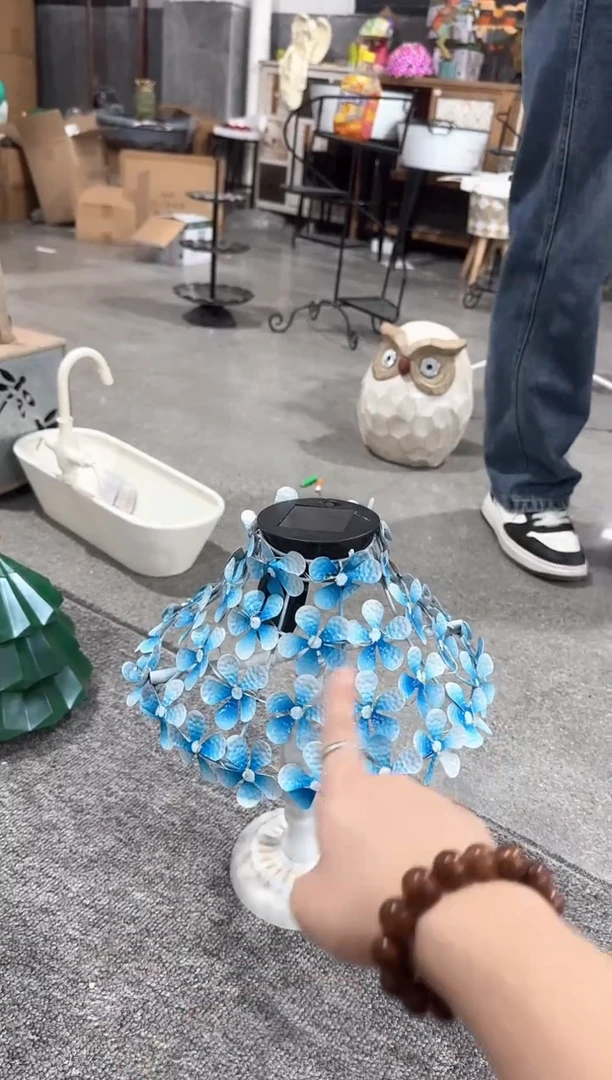 绣球太阳能灯蓝色一件包邮