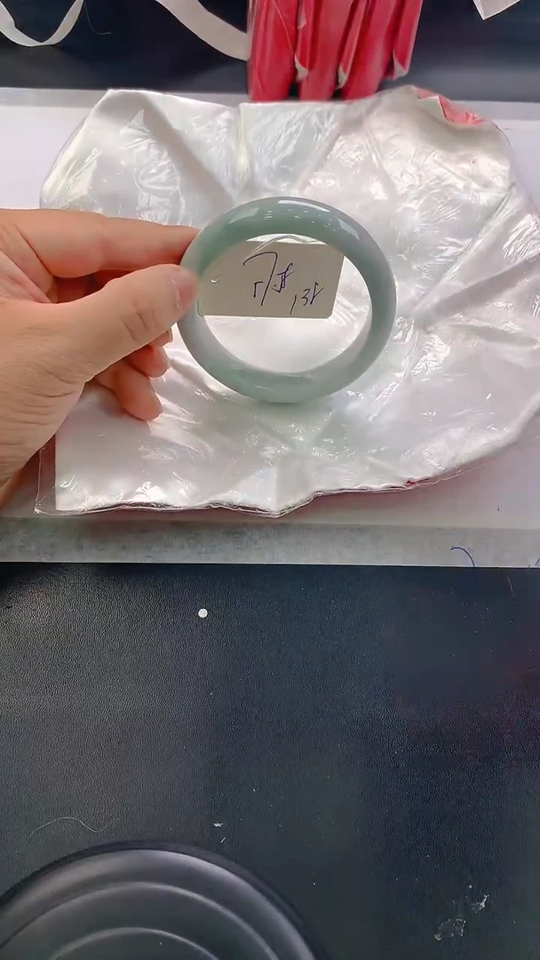 未镶嵌手镯翡翠128