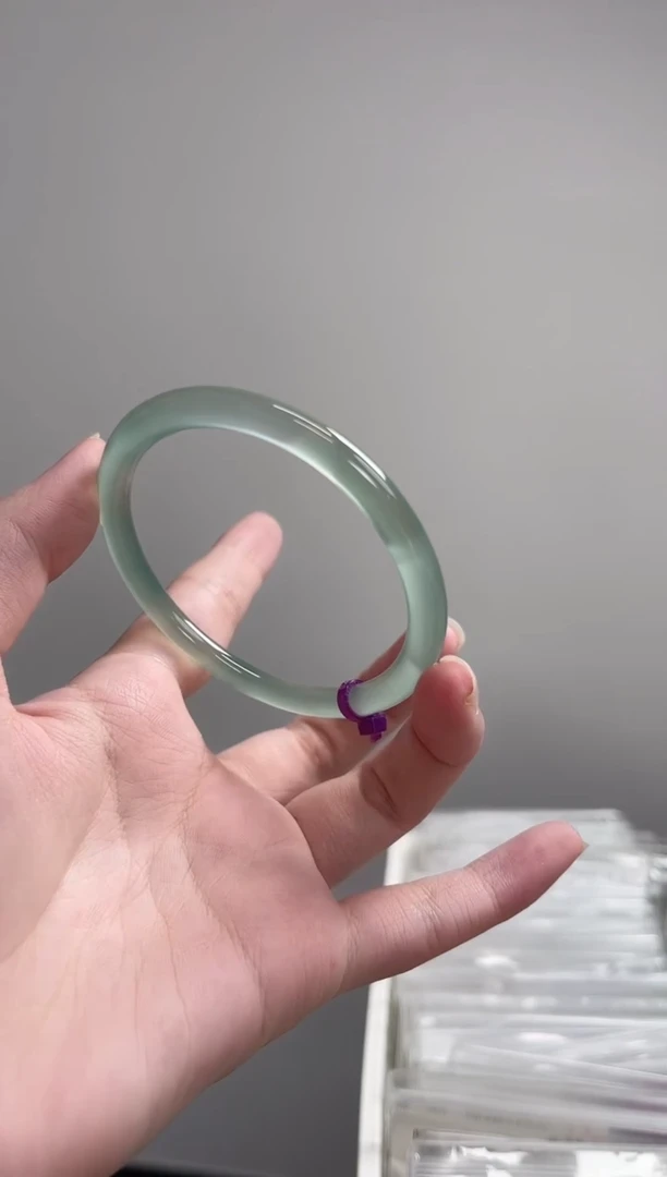 手镯玛瑙/玉髓未镶嵌55-56圈