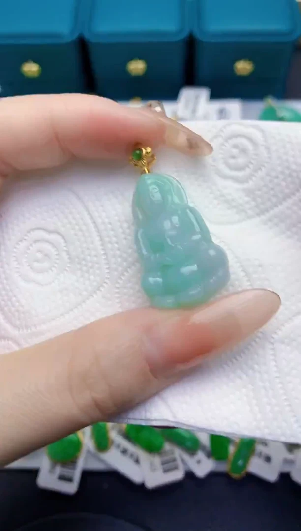 颈饰未镶嵌翡翠缅甸天然翡翠A货