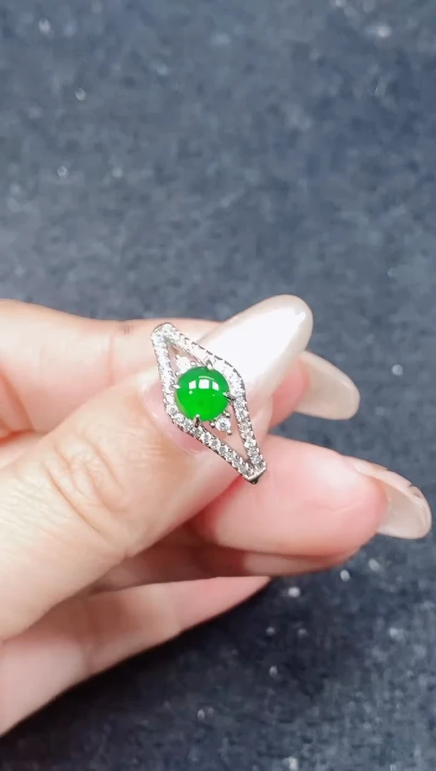 颈饰未镶嵌翡翠天然A货翡翠，保A保真