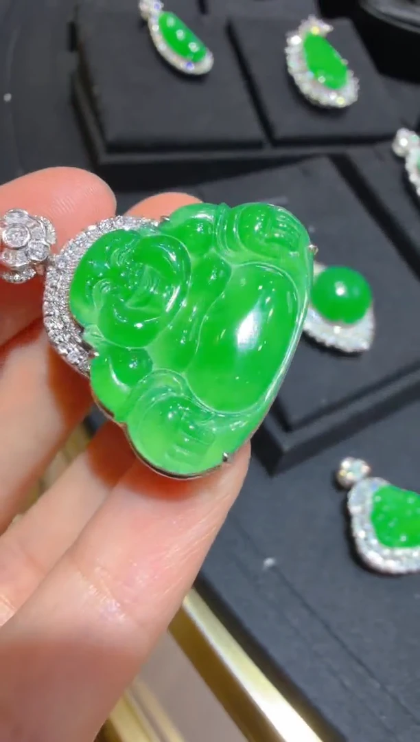 吊坠(不含链)18K金镶嵌翡翠多样性团购发一件