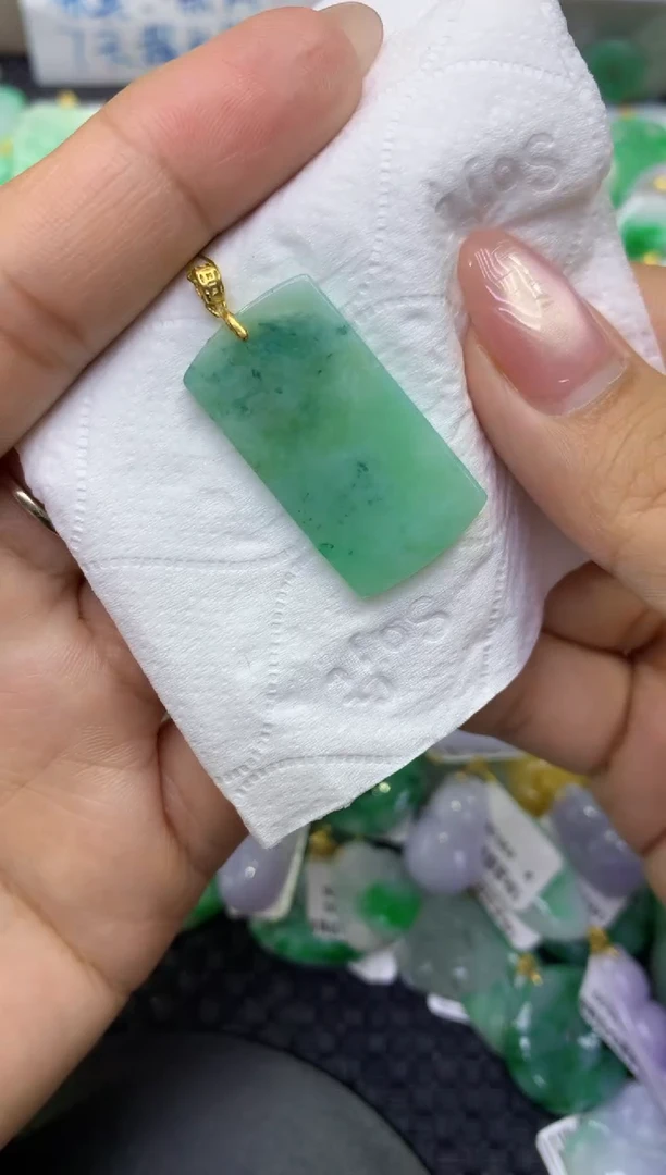 颈饰未镶嵌翡翠天然缅甸A货翡翠