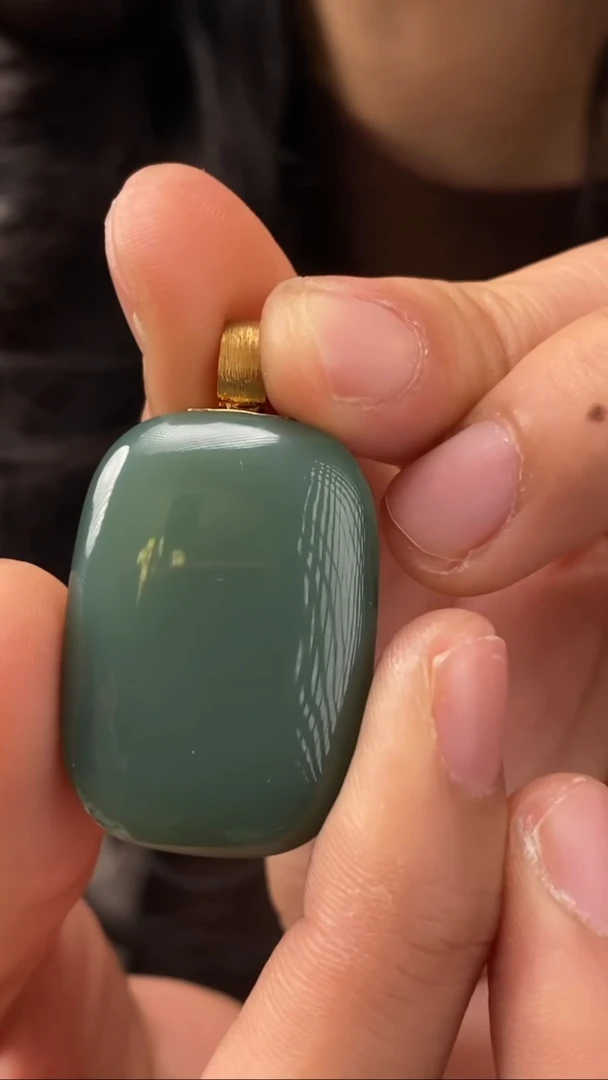 【闪购商品】和田玉项链18K金镶嵌碧玉鸭蛋青平安牌