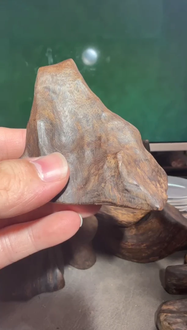 沉香吊坠越南多样性发一