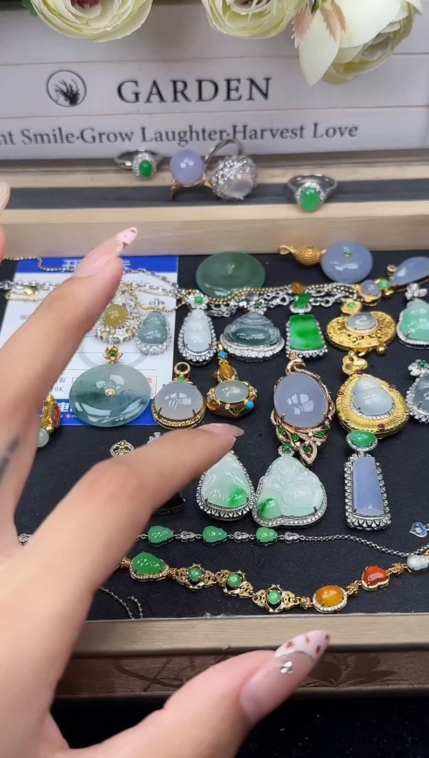 吊坠(不含链)18K金镶嵌翡翠勿拍