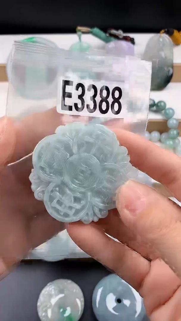 颈饰未镶嵌翡翠天然翡翠吊坠挂件