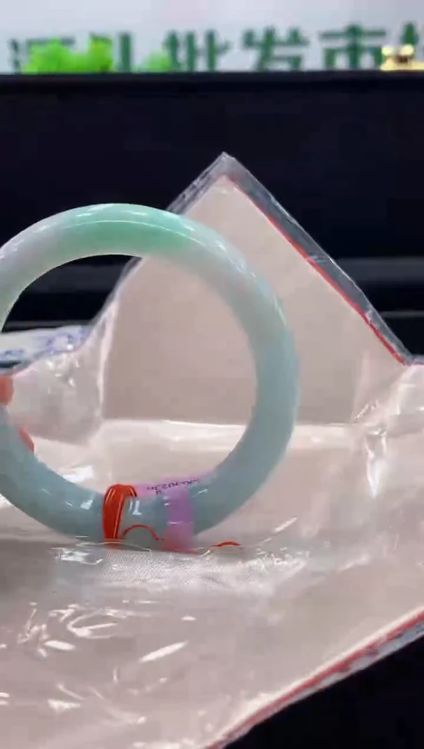 未镶嵌手镯翡翠翡翠手镯