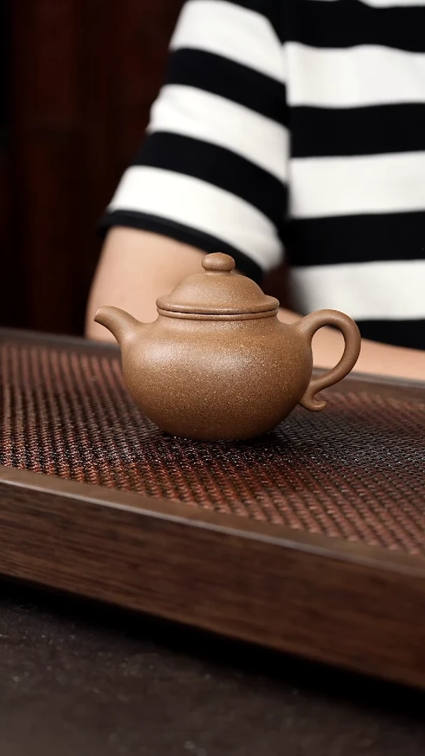 茶壶紫砂芝麻绿 莲子