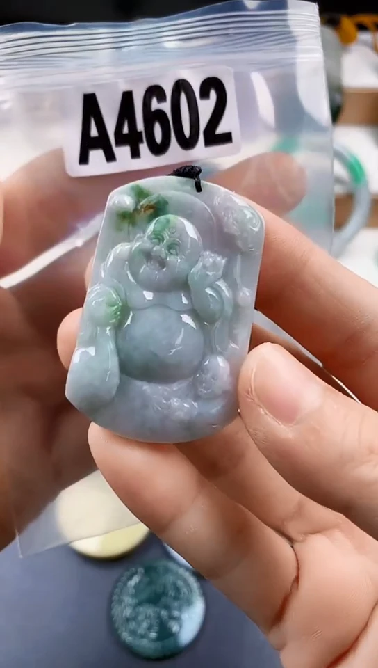 颈饰未镶嵌翡翠天然翡翠吊坠挂件