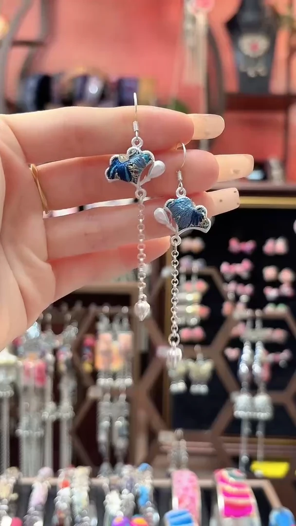 织绣 云织谣民族风精美饰品   79