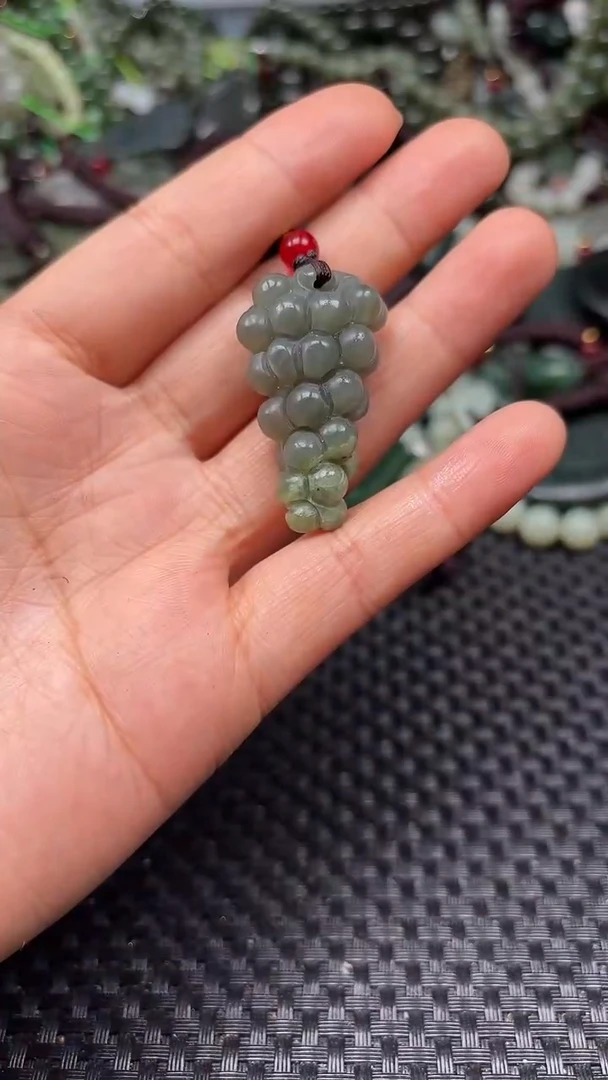 和田玉未镶嵌颈饰1