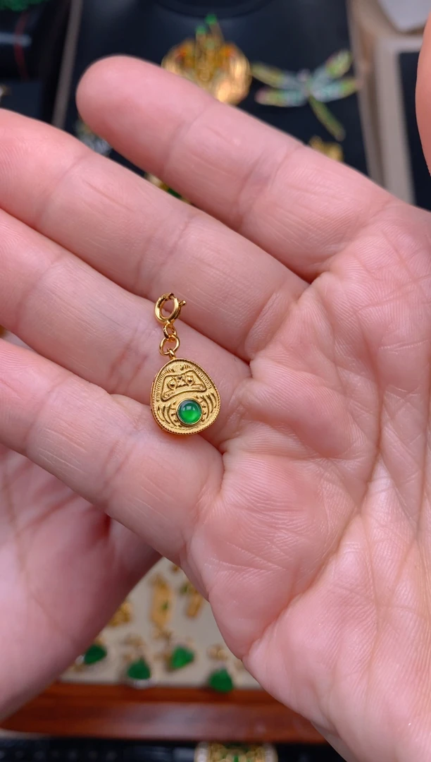 【闪购商品】翡翠吊坠(不含链)银S925镶嵌万能扣